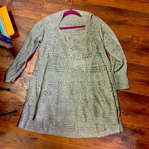 Gray sweater or tunic